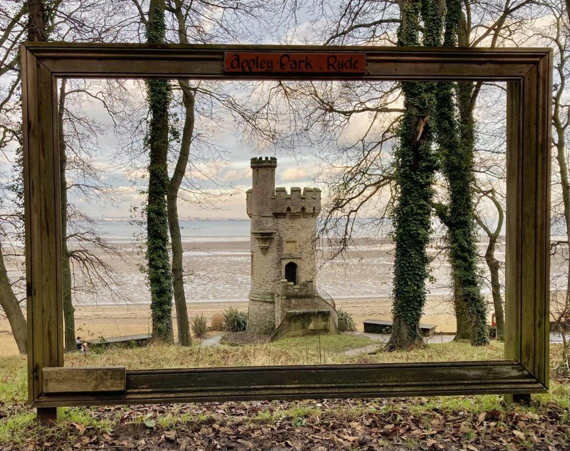 E7 Roebeck Country Park Villa Ryde  Exteriör bild